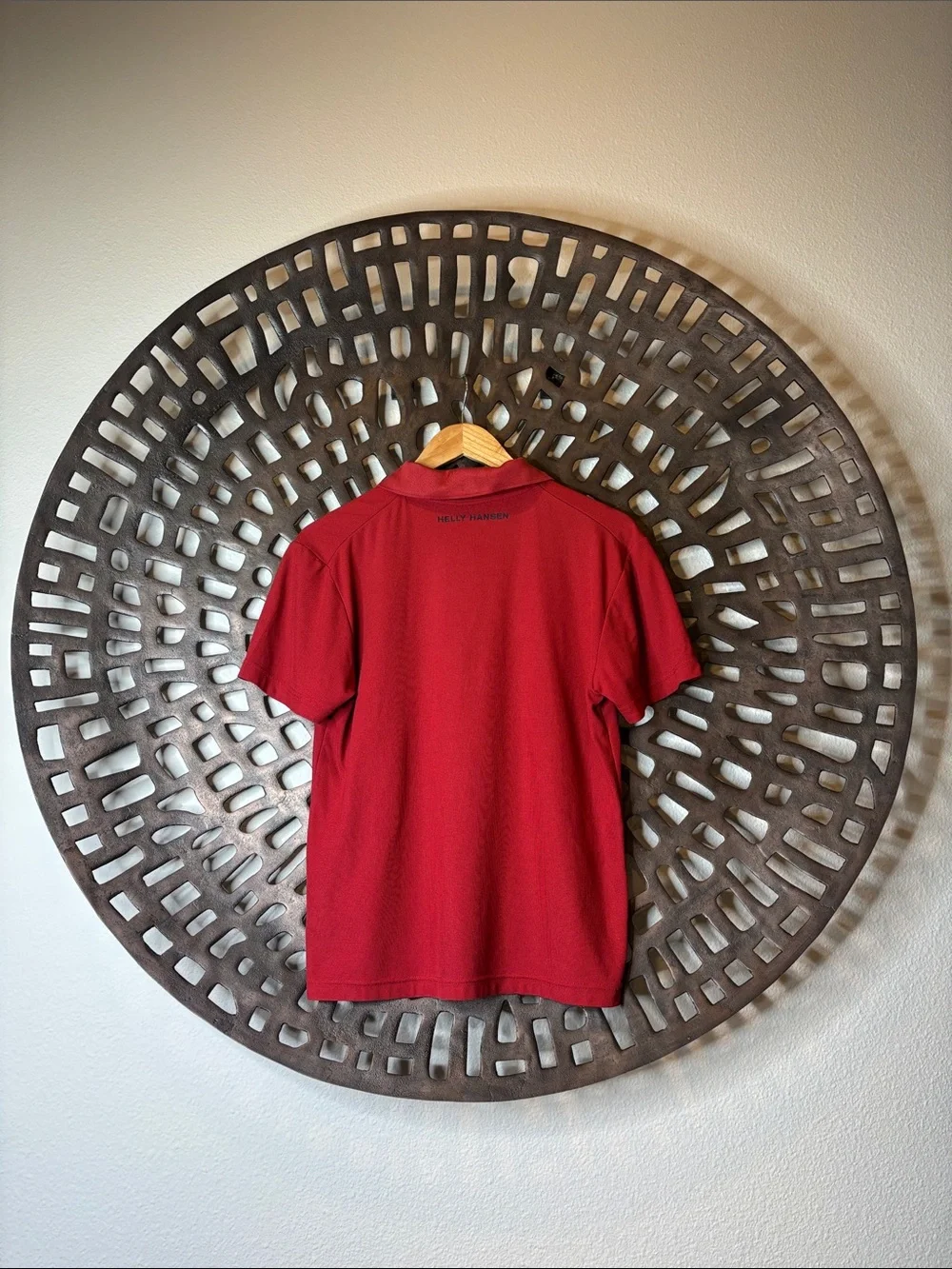 ❤️ Helly Hansen Deep Red Men’s Polo Shirt Small HH Logo Performance ❤️ - Picture 4 of 9